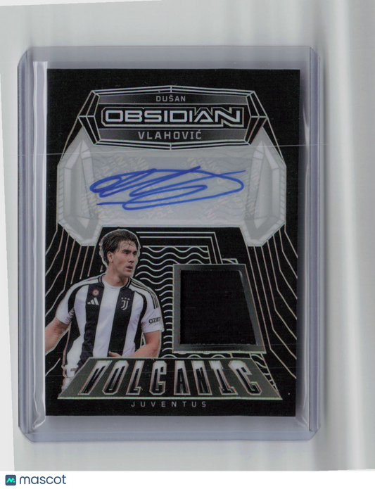 2022-23 Panini Obsidian Volcanic Dušan Vlahović Autograph 14/49 Patch #V5-DV
