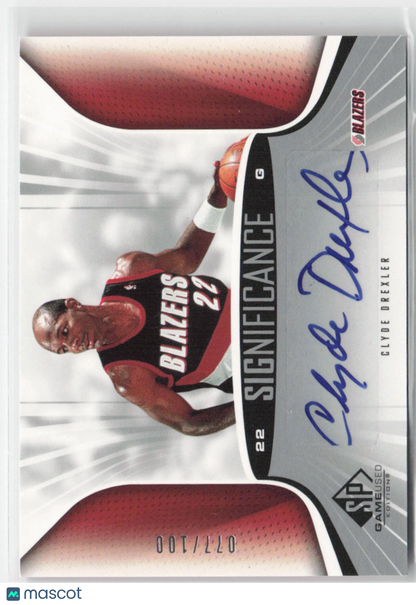 2006-07 SP Game Used Clyde Drexler Auto #077/100 #22